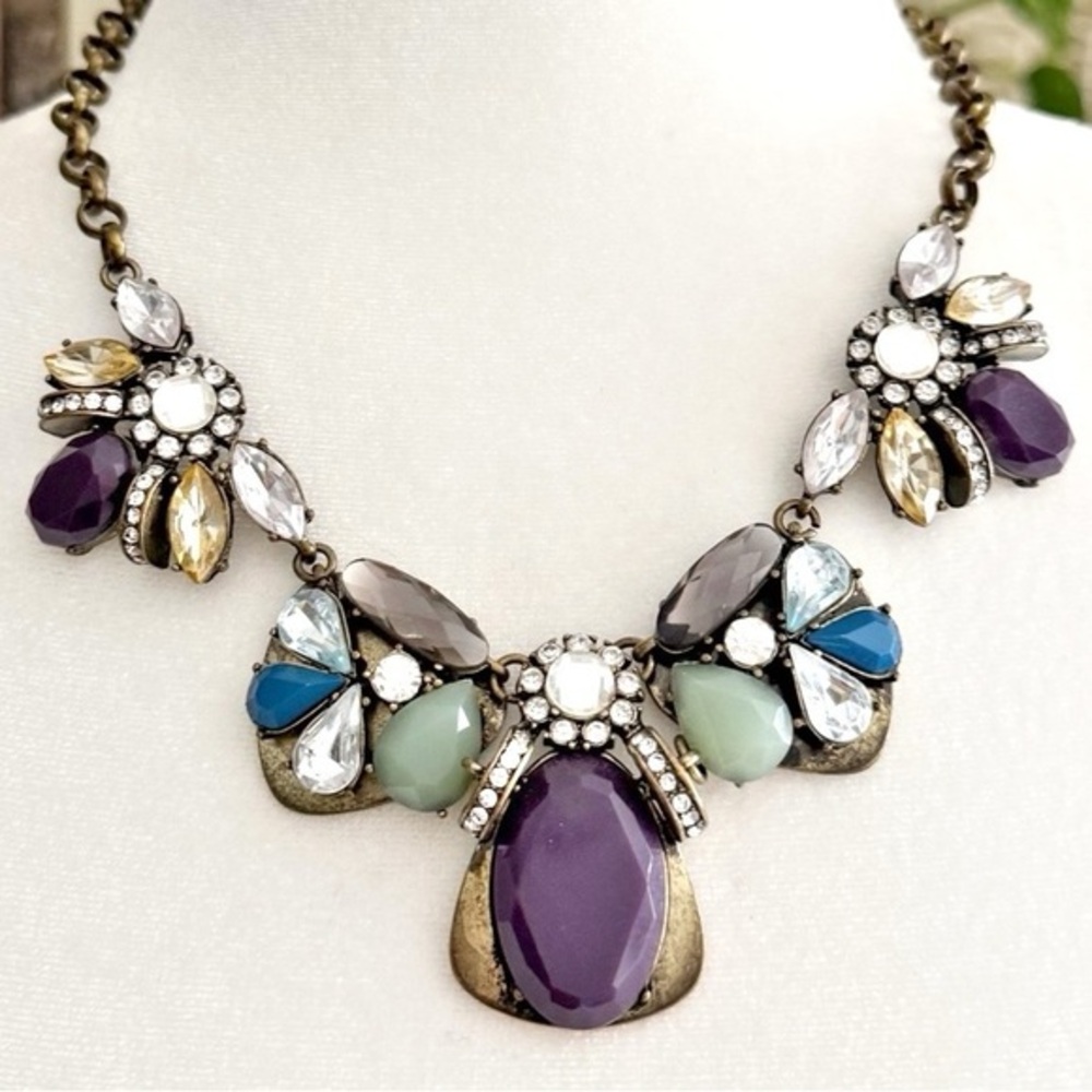 Antiqued Brass Jewel Tones Rhinestone Crystal Bib Necklace 17”in Vintage Y2K - Picture 2 of 9